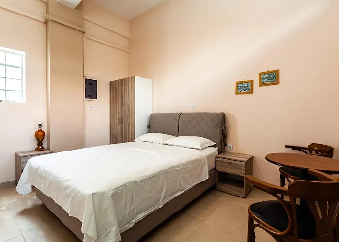 Apartment στούντιο στη στοά βαρβουτσή#6 *