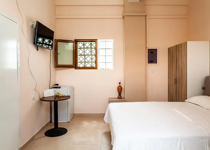 דירה στούντιο στη στοά βαρβουτσή#6 קלמאטה